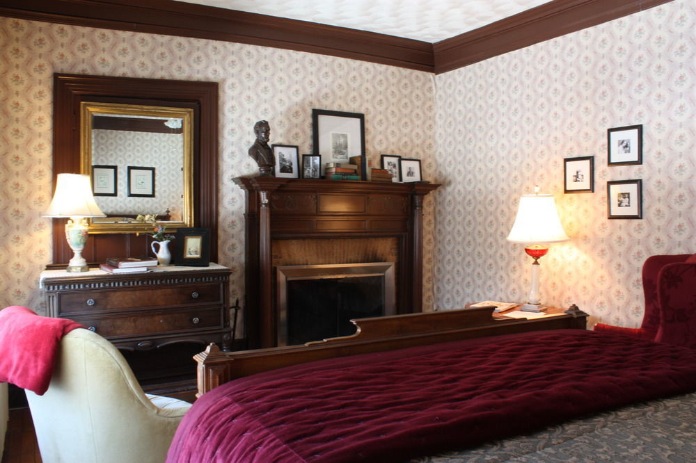 Manor House Bed & Breakfast Norfolk Bagian luar foto