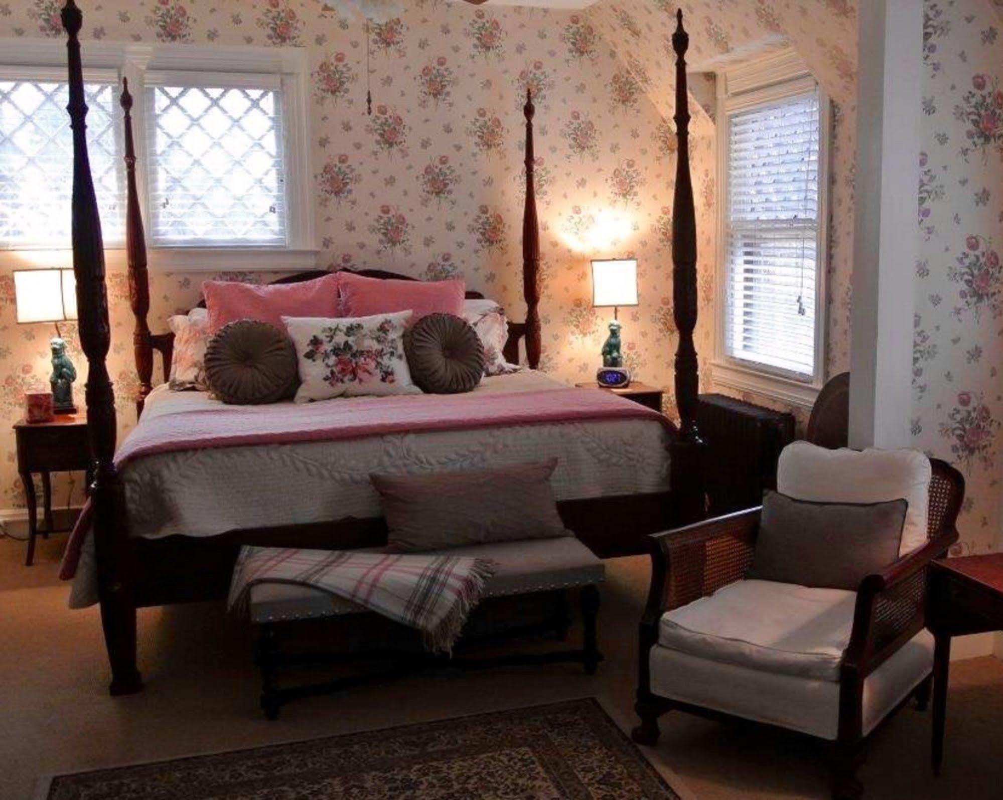 Manor House Bed & Breakfast Norfolk Bagian luar foto