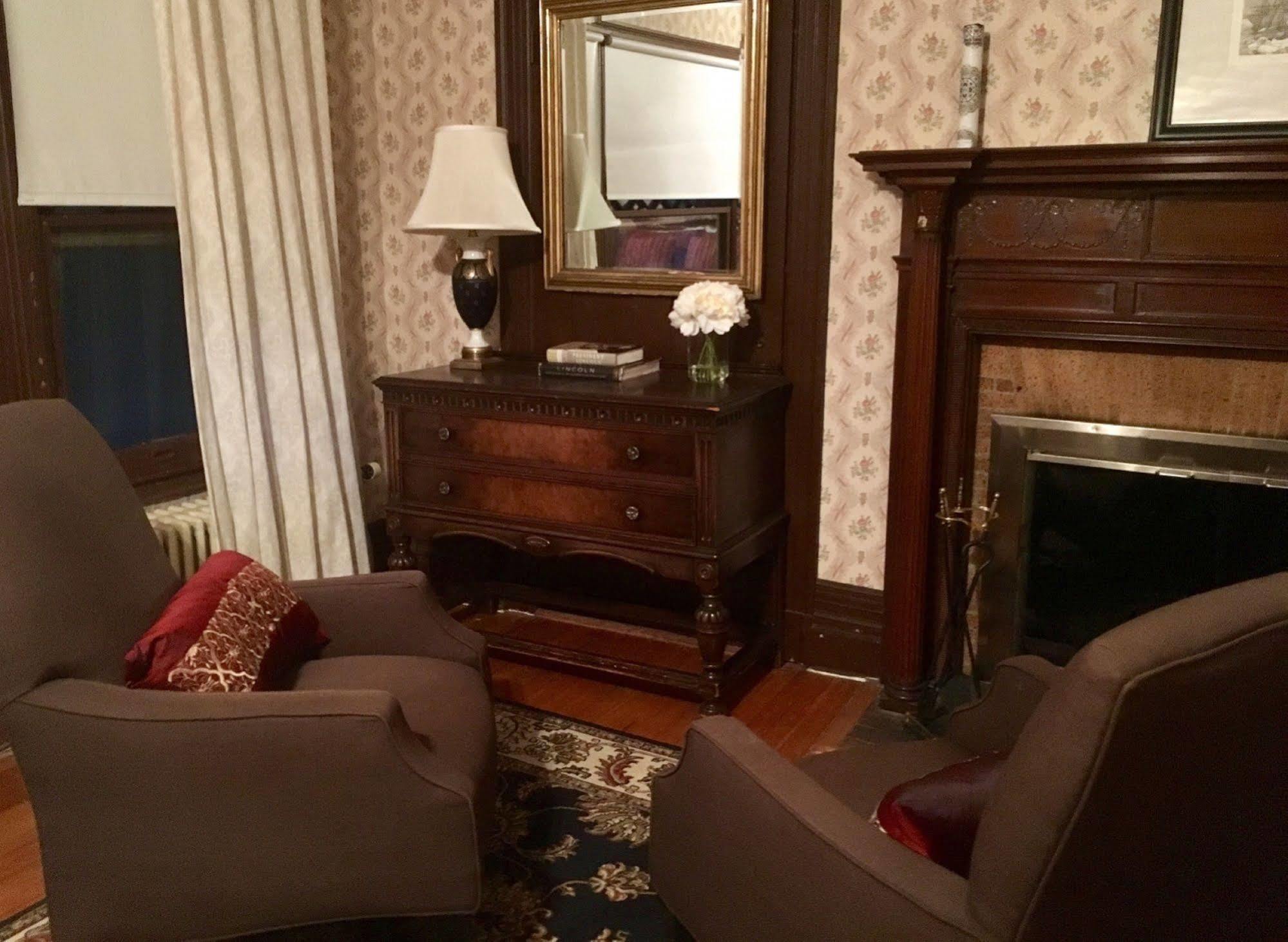 Manor House Bed & Breakfast Norfolk Bagian luar foto